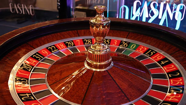jasa live dealer studio with HD multi-camera feed